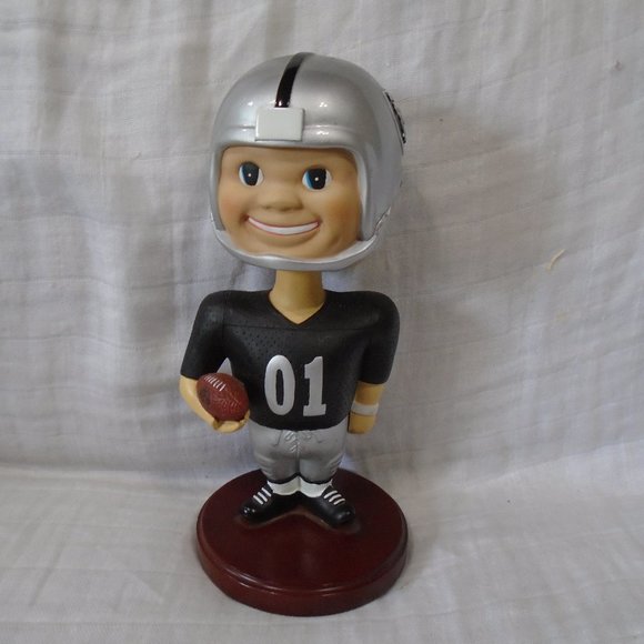 Oakland Raiders Bobbin Head Football Bobble Head NFL First In Limited Series - Picture 1 of 5